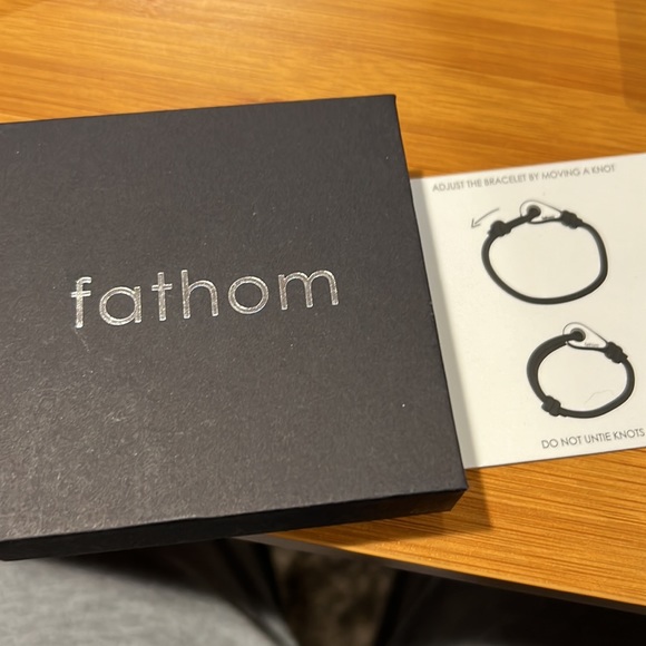 Fathom Bracelet - Picture 3 of 3